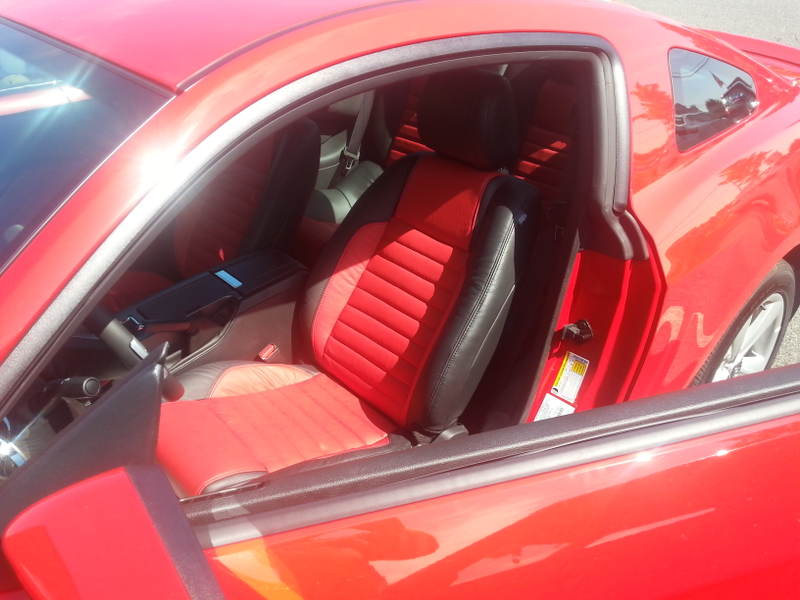 Illustration for article titled I Wonder Why I Don't See Many Mustang GT Convertibles Around...